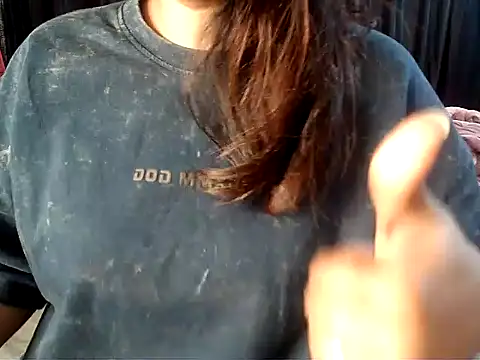 Snapshot of Anaconda-Mall chatting on February 21, 2026, 6:32 pm Anaconda-Mall online show from February 21, 2026, 6:32 pm