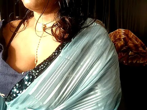 Anaconda-Mall online show from December 15, 2025, 6:25 pm