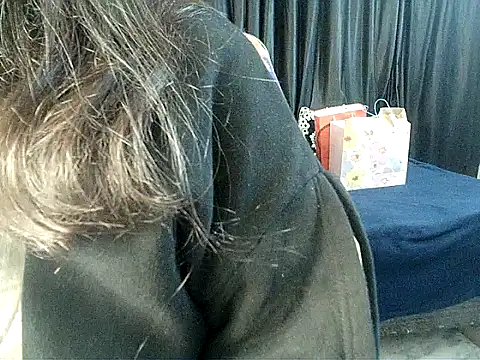 Snapshot of Anaconda-Mall chatting on January 31, 2026, 10:41 pm Anaconda-Mall online show from January 31, 2026, 10:41 pm