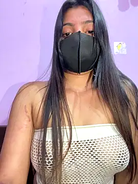 Snapshot of _01ruhi chatting on October 25, 2025, 5:57 pm  01ruhi online show from October 25, 2025, 5:57 pm