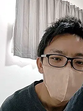 mitsuki0915 online show from November 4, 2025, 1:42 am