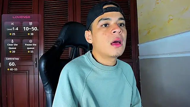 Snapshot of edy_play chatting on November 3, 2025, 5:23 am edy play online show from November 3, 2025, 5:23 am