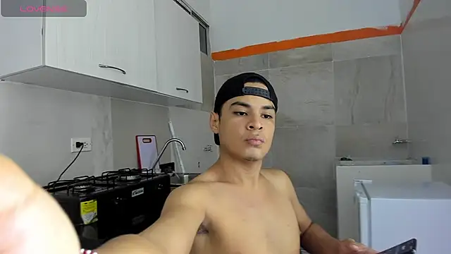 Snapshot of edy_play chatting on November 15, 2025, 5:00 am edy play online show from November 15, 2025, 5:00 am