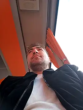 mert0359 online show from November 26, 2025, 12:27 pm