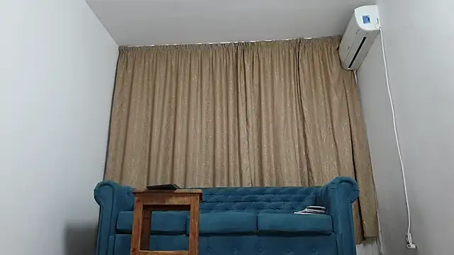 Snapshot of BLOND_GOD chatting on October 1, 2025, 3:49 pm BLOND GOD online show from October 1, 2025, 3:49 pm
