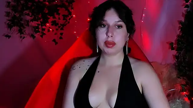ChloeRicc online show from May 18, 2026, 9:30 pm