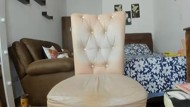 Snapshot of Bryony_Sullyvan chatting on February 13, 2025, 6:52 am Bryony Sullyvan online show from February 13, 2025, 6:52 am