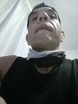 Snapshot of mexhotbi chatting on March 3, 2026, 8:27 pm mexhotbi online show from March 3, 2026, 8:27 pm