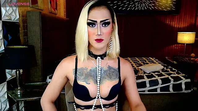 HorseCockDivine online show from July 12, 2026, 11:33 am
