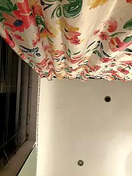 Snapshot of AmMadness chatting on December 2, 2025, 9:05 pm AmMadness online show from December 2, 2025, 9:05 pm