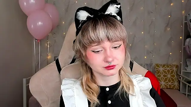 Tori Cutie online show from April 4, 2026, 12:06 am