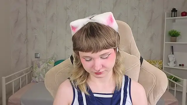 Tori Cutie online show from May 19, 2026, 12:04 am