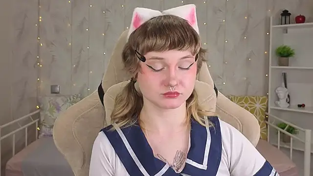 Tori Cutie online show from May 15, 2026, 11:25 pm