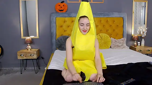 Snapshot of Jessica_White_ chatting on October 30, 2025, 4:55 am Jessica White online show from October 30, 2025, 4:55 am