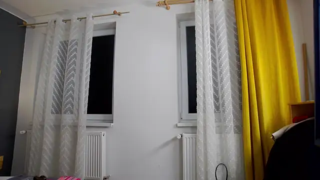 Snapshot of Jessica_White_ chatting on November 12, 2025, 4:49 am Jessica White online show from November 12, 2025, 4:49 am