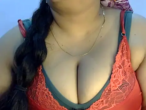 Snapshot of Siya_Akhor chatting on October 16, 2025, 8:50 pm Siya Akhor online show from October 16, 2025, 8:50 pm