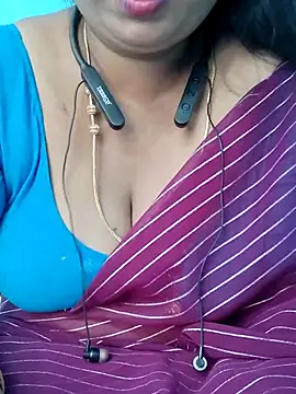 Snapshot of yelmaji91 chatting on September 23, 2025, 4:41 am yelmaji91 online show from September 23, 2025, 4:41 am