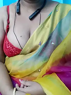 Snapshot of yelmaji91 chatting on October 31, 2025, 5:48 am yelmaji91 online show from October 31, 2025, 5:48 am