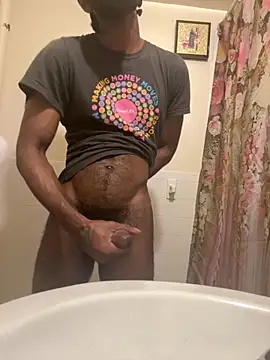 Snapshot of BigBDMari chatting on September 8, 2025, 11:48 pm BigBDMari online show from September 8, 2025, 11:48 pm