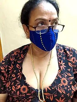 Snapshot of heera-rani chatting on November 6, 2025, 4:55 pm heera-rani online show from November 6, 2025, 4:55 pm