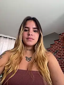 Ye si online show from October 18, 2025, 3:47 pm