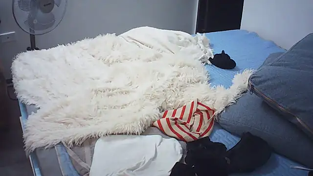 Linh linh01 online show from October 27, 2025, 12:06 pm