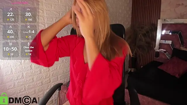 Snapshot of hot_cupid01 chatting on November 21, 2025, 10:58 am hot cupid01 online show from November 21, 2025, 10:58 am