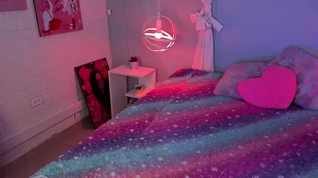 Snapshot of Hannahpage chatting on November 5, 2025, 11:35 am Hannahpage online show from November 5, 2025, 11:35 am