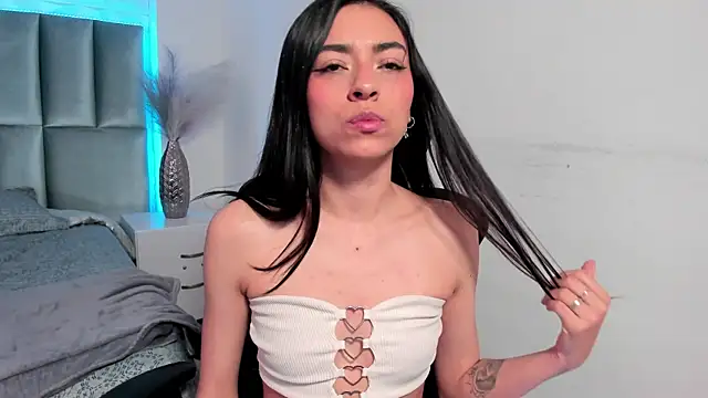 Snapshot of canelleGarces chatting on September 25, 2025, 12:33 pm canelleGarces online show from September 25, 2025, 12:33 pm