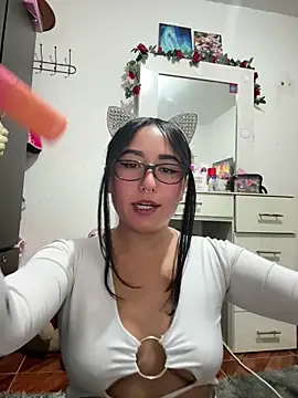 Snapshot of saranghae_ chatting on October 26, 2025, 9:26 pm saranghae online show from October 26, 2025, 9:26 pm