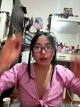 Snapshot of saranghae_ chatting on September 13, 2025, 1:27 am saranghae online show from September 13, 2025, 1:27 am