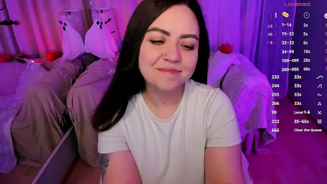 Snapshot of ashton_heidii chatting on October 26, 2025, 12:00 am ashton heidii online show from October 26, 2025, 12:00 am