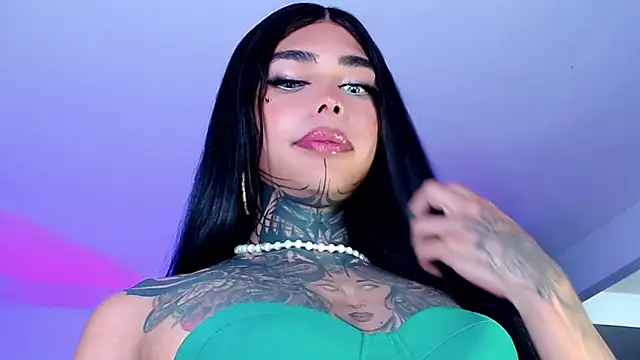 Snapshot of deborahotts chatting on April 16, 2026, 4:57 am deborahotts online show from April 16, 2026, 4:57 am