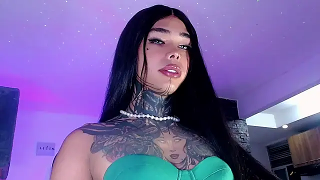 Snapshot of deborahotts chatting on April 15, 2026, 8:42 am deborahotts online show from April 15, 2026, 8:42 am