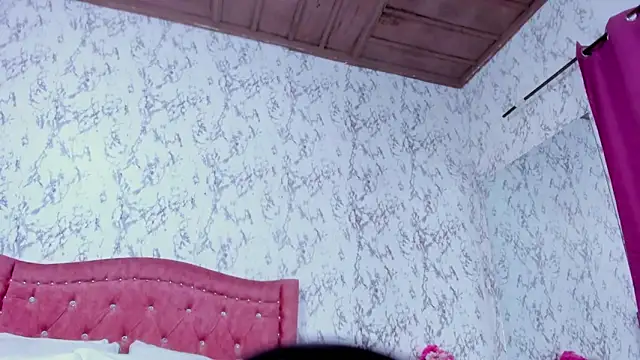 Snapshot of SofiiFoox chatting on October 28, 2025, 11:09 am SofiiFoox online show from October 28, 2025, 11:09 am