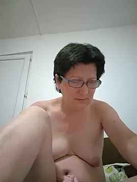 Snapshot of Vera_Elle chatting on June 22, 2026, 2:28 am Vera Elle online show from June 22, 2026, 2:28 am