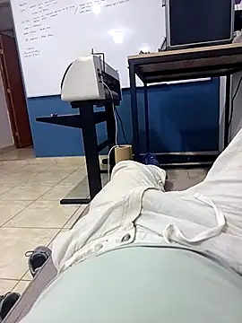 Snapshot of Hugopingonasa2024 chatting on February 18, 2026, 8:49 pm Hugopingonasa2024 online show from February 18, 2026, 8:49 pm