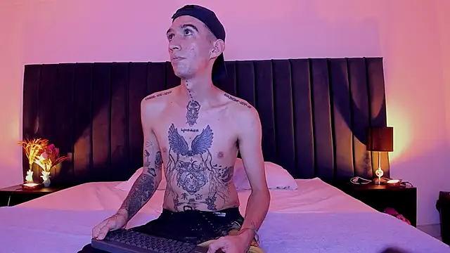 Snapshot of dominik_thompson777 chatting on September 18, 2025, 9:18 pm dominik thompson777 online show from September 18, 2025, 9:18 pm