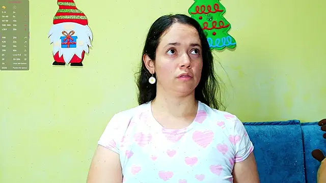 Snapshot of loreen_grey chatting on December 17, 2025, 8:03 pm loreen grey online show from December 17, 2025, 8:03 pm