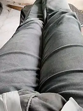 hunk28 6 online show from October 31, 2025, 11:07 am