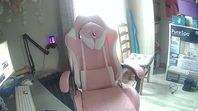 Snapshot of rubystrip chatting on September 24, 2025, 1:06 pm rubystrip online show from September 24, 2025, 1:06 pm