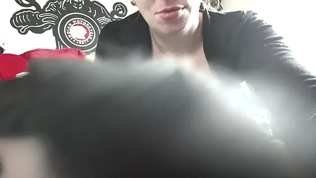 Snapshot of rubystrip chatting on October 15, 2025, 1:08 pm rubystrip online show from October 15, 2025, 1:08 pm