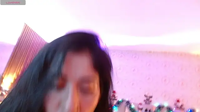 Snapshot of BLUE_TAY1 chatting on November 28, 2025, 11:43 am BLUE TAY1 online show from November 28, 2025, 11:43 am