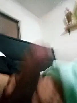 johan77esteban online show from March 28, 2026, 4:41 pm