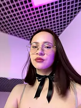MartaBrent online show from March 31, 2026, 4:42 pm