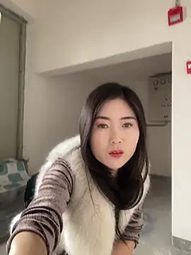 Snapshot of xtt1689999 chatting on November 6, 2025, 3:21 am xtt1689999 online show from November 6, 2025, 3:21 am