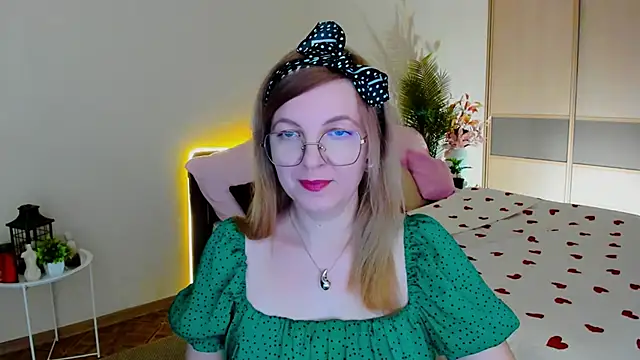YourUniverser online show from May 7, 2026, 11:57 am