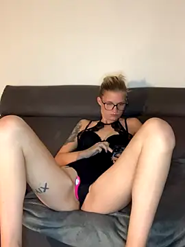 Lesamantssexy online show from September 21, 2025, 6:24 pm