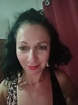 Snapshot of ValleriWind chatting on November 13, 2025, 6:12 pm ValleriWind online show from November 13, 2025, 6:12 pm