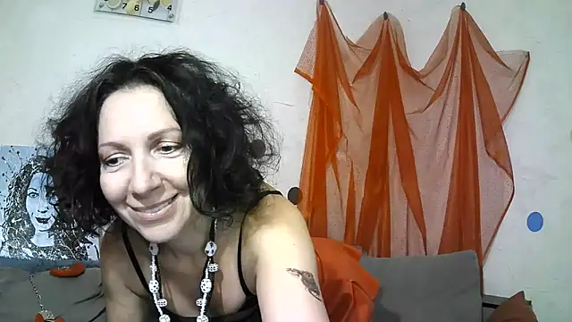Snapshot of ValleriWind chatting on September 8, 2025, 9:25 pm ValleriWind online show from September 8, 2025, 9:25 pm